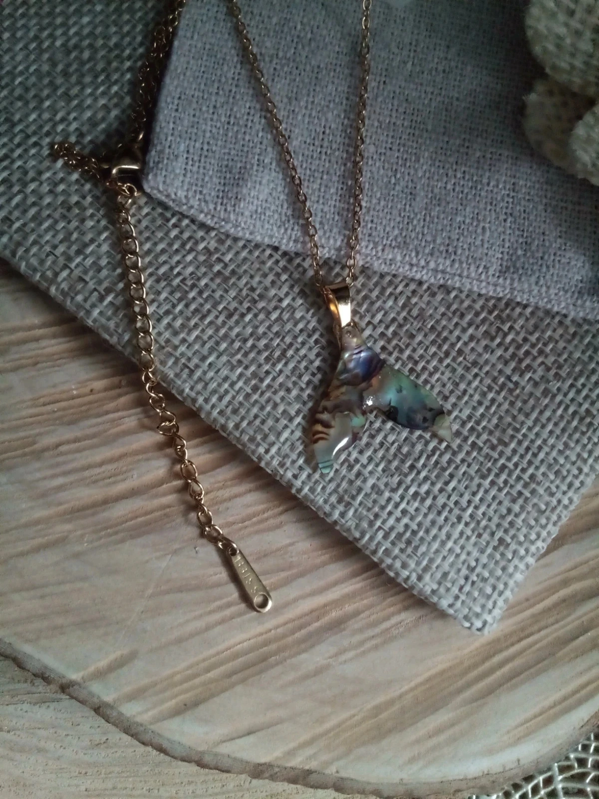 Collier queue de sirène en résine ormeaux – photo 5